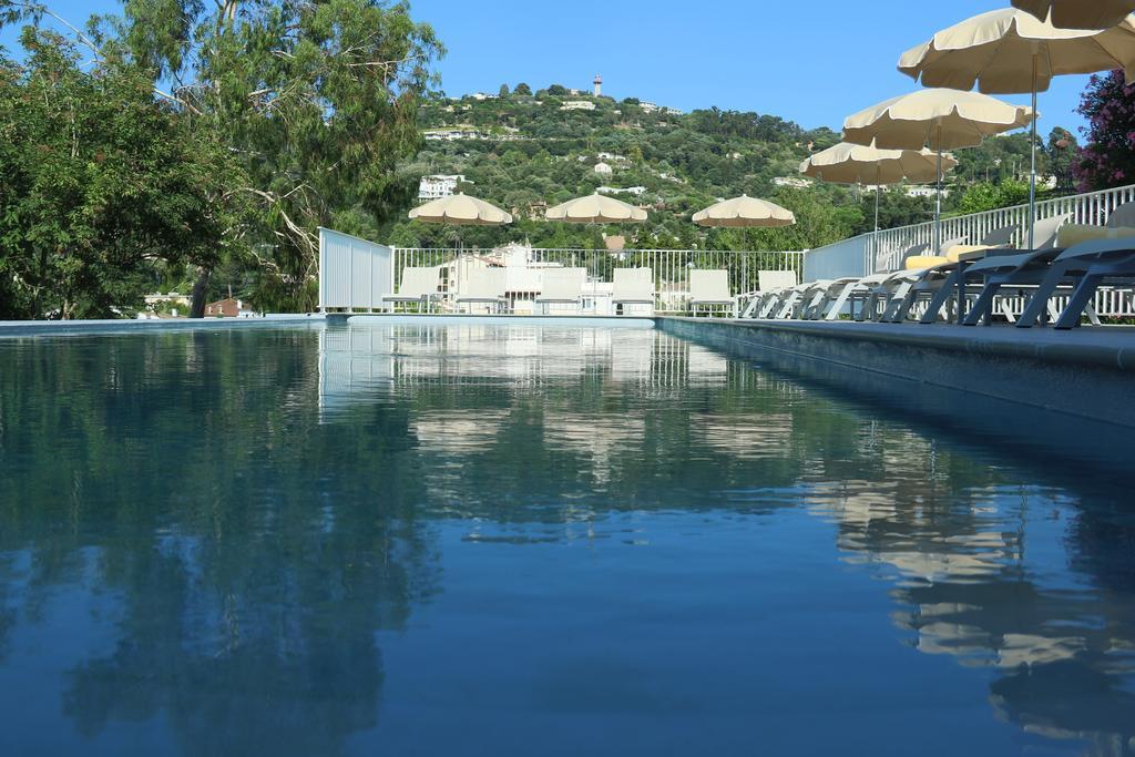 Отель La Bastide De L'Oliveraie Канны Экстерьер фото